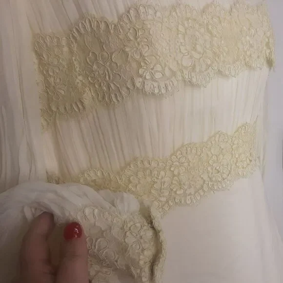 Vintage 1970s Wedding Gown size 10 - Picture 7 of 13